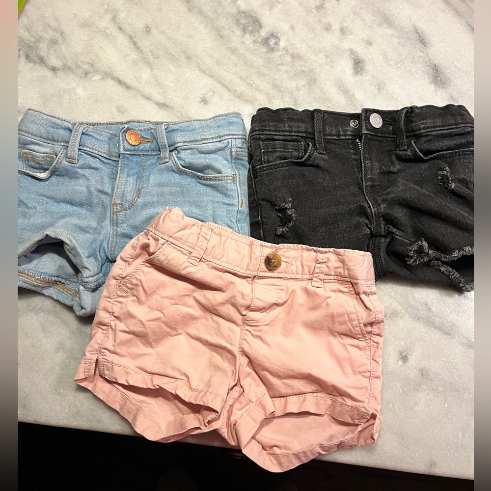 Bundle of shorts